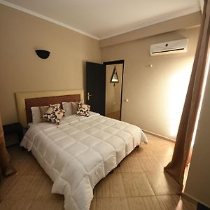 Appartement à 2 Chambres à Coucher